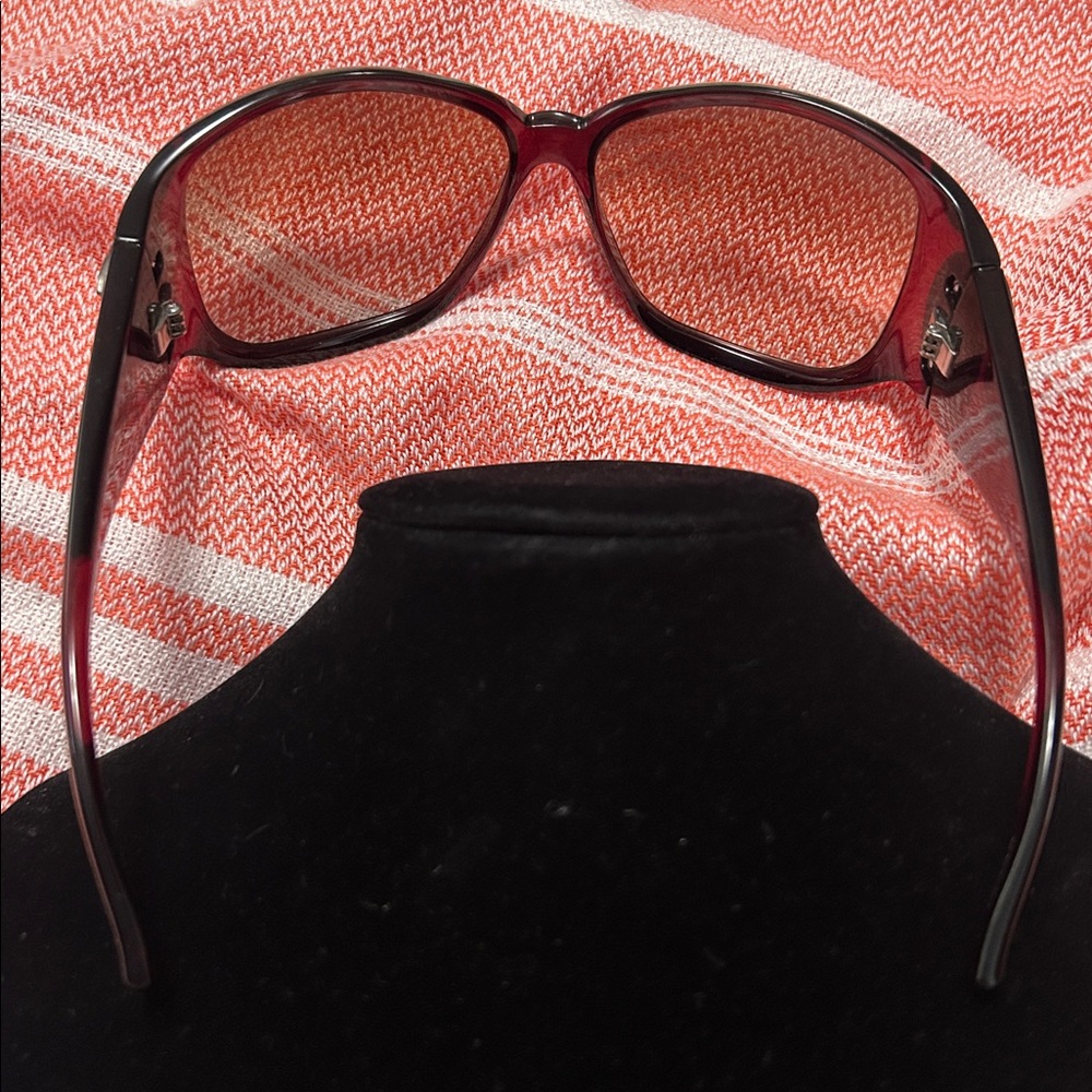 Gucci Red Frame GG Crest Sunglasses-3027/S - Picture 4 of 7